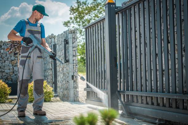 Best Pool Deck Cleaning  in Mentor, OH